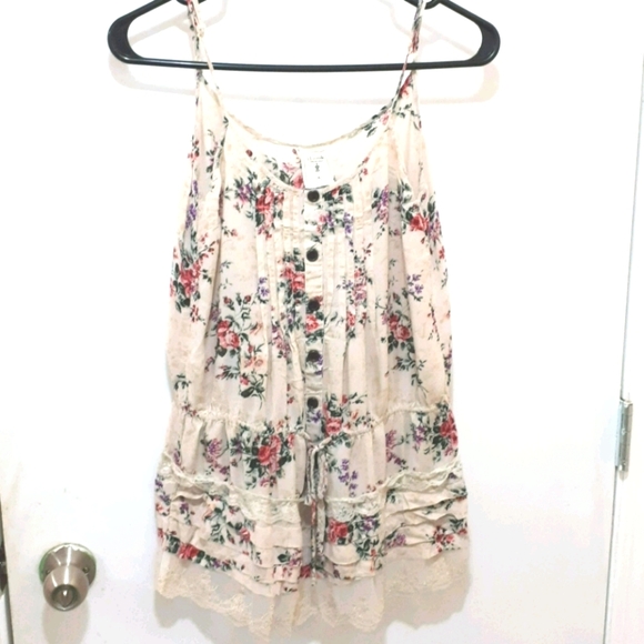Summer floral top - Picture 1 of 5